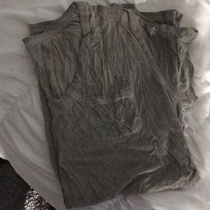 Mossimo small olive vneck boyfriend fit T-shirt